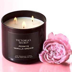 Victoria's Secret Peony & Vanilla Orchid Bombshell Candle HTF RARE